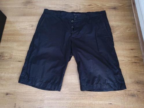 H&M korte broek zwart M katoen, Kleding | Heren, Broeken en Pantalons, Gedragen, Maat 48/50 (M), Zwart, Ophalen of Verzenden