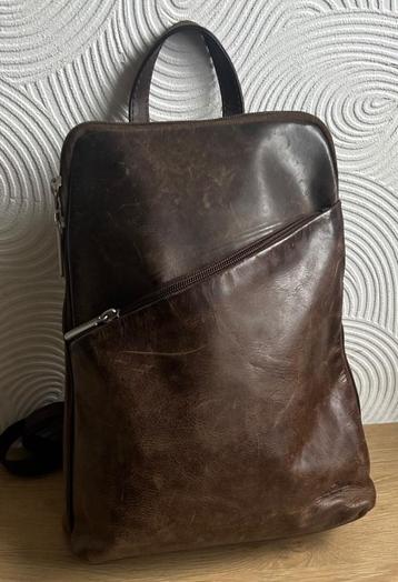 BearDesign.  Kleine leren rugtas.  beschikbaar voor biedingen