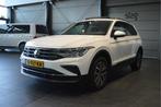 Volkswagen Tiguan 1.4 TSI eHybrid pano led pdc head up 245 p, Auto's, Automaat, Stof, Euro 6, Adaptive Cruise Control
