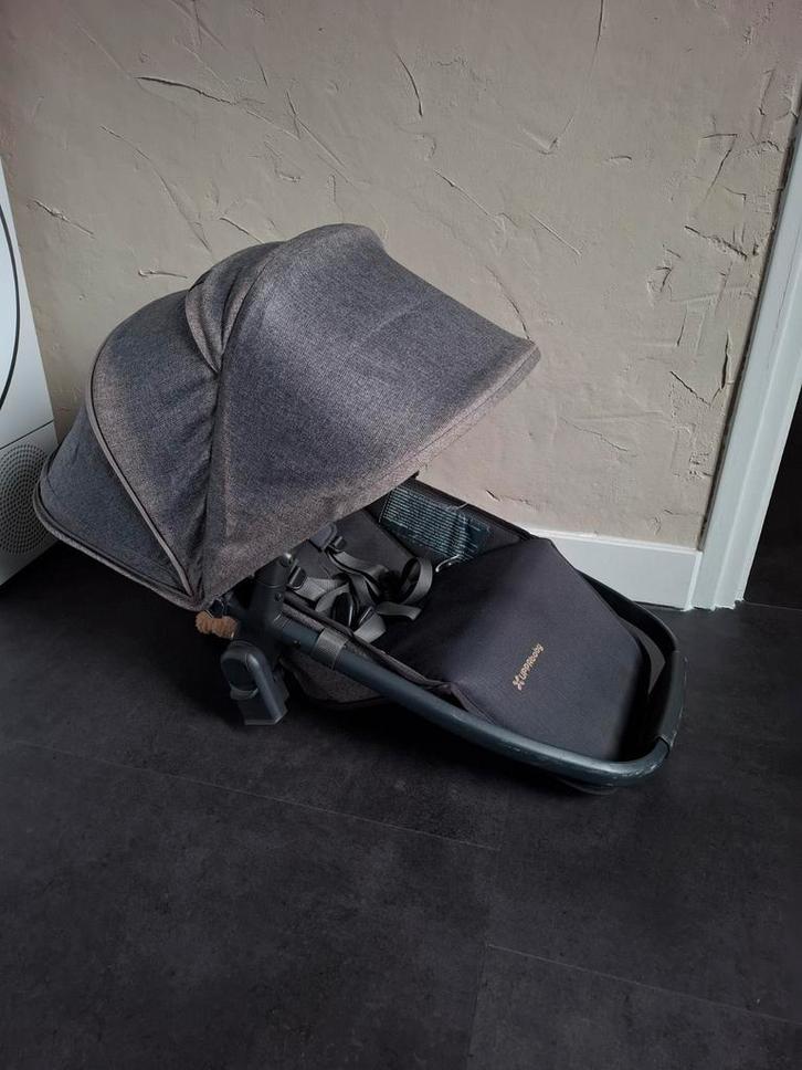 Uppababy Vista V2 rumble seat, Kinderen en Baby's, Kinderwagens en Combinaties, Zo goed als nieuw, Overige merken, Ophalen of Verzenden