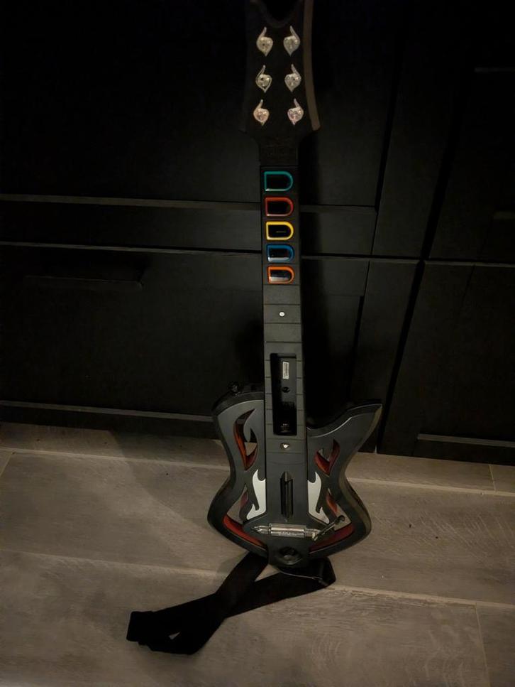 Gitaar - Wii + 3 spellen, Spelcomputers en Games, Games | Nintendo Wii, Gebruikt, Muziek, 1 speler, Vanaf 12 jaar, Ophalen of Verzenden