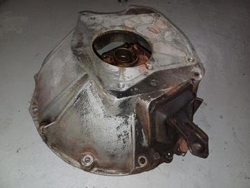 Koppelingshuis jeep AMC L6 of V8 naar T5 bak met vork CJ7 beschikbaar voor biedingen