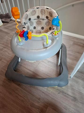 Loopstoel / Baby Walker beschikbaar voor biedingen