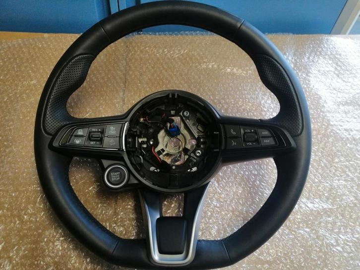 Stuur Alfa Romeo Giulia  Stelvio Nieuw, Auto-onderdelen, Interieur en Bekleding, Alfa Romeo, Ophalen