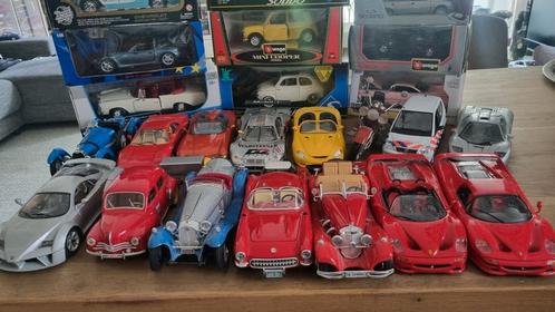 Partij modellen div. merken UT models Maisto Bburago Solido, Hobby en Vrije tijd, Modelauto's | Overige schalen, Zo goed als nieuw