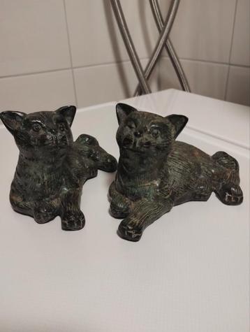 Antiek Victoriaans bronzen katten of kat beelden beschikbaar voor biedingen