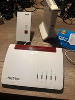 Fritzbox 7590 + 2 Repeaters (2400 & 3000)mesh, Ophalen of Verzenden, Gebruikt, Router met modem