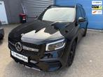 Mercedes-Benz GLB 250 4MATIC Premium Plus Pano - Ambilight, Gebruikt, 4 cilinders, 2000 kg, Zwart