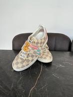 Louis Vuitton dames sneakers maat 38,5, Kleding | Dames, Schoenen, Beige, Ophalen of Verzenden, Louis Vuitton, Zo goed als nieuw