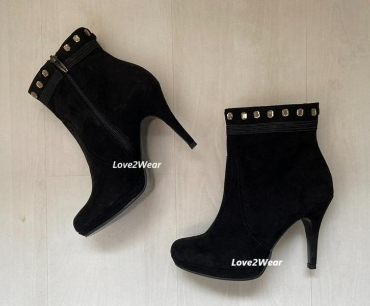 Enkellaarsjes zwart met studs maat 38, Kleding | Dames, Schoenen, Zo goed als nieuw, Lage of Enkellaarzen, Zwart, Ophalen of Verzenden