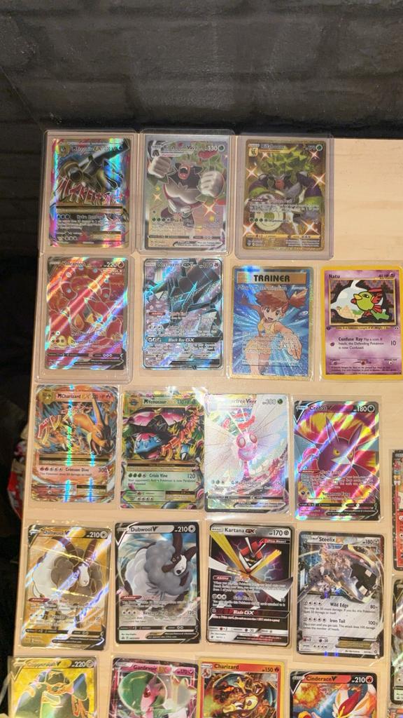 Grote verzameling Pokémon kaarten!, Hobby en Vrije tijd, Verzamelkaartspellen | Pokémon, Gebruikt, Meerdere kaarten, Foil, Ophalen of Verzenden