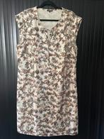 Stijlvol jurkje taupe tinten Caroline Biss 44/46 zgan, Overige kleuren, Verzenden, Maat 42/44 (L), Zo goed als nieuw
