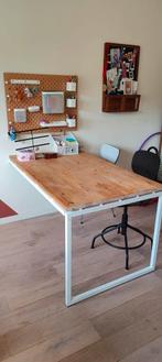 Bureau met wit frame, Ophalen of Verzenden, Gebruikt