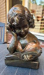 Bronzen beeldje van lezend meisje, Antiek en Kunst, Ophalen