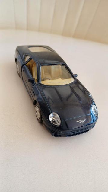 Maisto Auston Martin DB7 schaal 1:40  beschikbaar voor biedingen