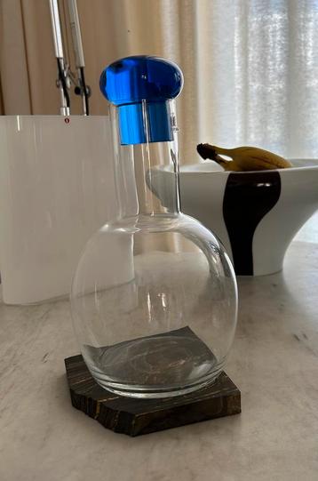Iittala karaf “Mondo”, blauw K. Nurminen beschikbaar voor biedingen
