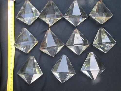 12 Grote Kristallen Pegels Diamant Vorm 7.5 x 7 cm, Huis en Inrichting, Lampen | Kroonluchters, Gebruikt, Glas, Ophalen of Verzenden