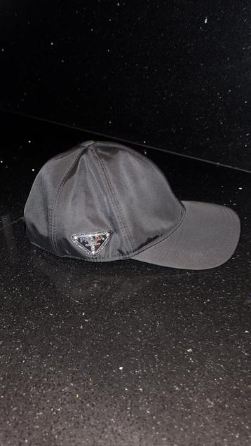 Orginele prada pet re nylon baseball pet beschikbaar voor biedingen
