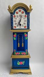 Poppenhuisklok opwindbaar 25cm hoog is nieuw en compleet!, Ophalen of Verzenden, Nieuw, Poppenhuis