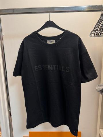 Essentials T-Shirt Zwart beschikbaar voor biedingen