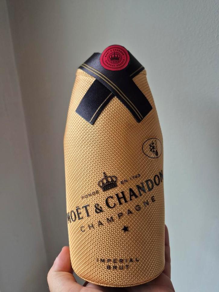 Moët & Chandon Champagne koelhoes, Verzamelen, Merken en Reclamevoorwerpen, Zo goed als nieuw, Overige typen, Ophalen of Verzenden