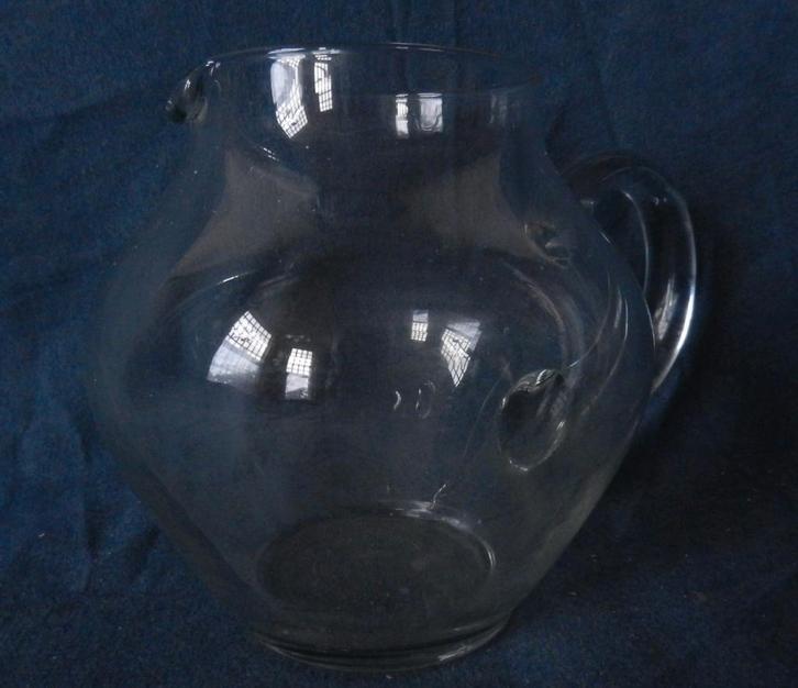 Witte glazen waterkan Maastricht Rozendaal /Leerdam Copier ?, Antiek en Kunst, Antiek | Glas en Kristal, Ophalen of Verzenden