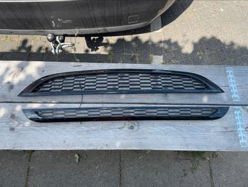 Mini Cooper R50/R52/R53 honingraat voorgrill 2 stuks beschikbaar voor biedingen