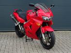 HONDA VFR 800 FI 1998 rood VFR800 nette staat, 782 cc, 4 cilinders, Motorrijbewijs A, Bedrijf