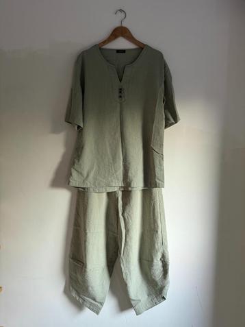 Vintage Sage Groene Top + Broek Set maat S/M beschikbaar voor biedingen