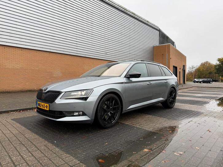 Nieuwe foto’s! Skoda Superb 2.0 TSI 280pk 4x4 Sportline DSG, Auto's, Skoda, Particulier, Superb, 4x4, Achteruitrijcamera, Adaptive Cruise Control