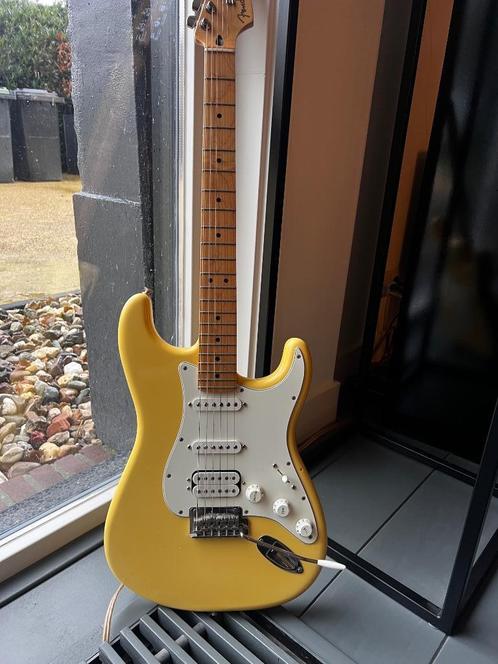 Fender Player Series Stratocaster HSS Buttercream Maple, Muziek en Instrumenten, Snaarinstrumenten | Gitaren | Elektrisch, Zo goed als nieuw