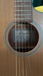 Dowina DCE-111CED (2014) Electro-Acoustic Guitar - Solid Ced, Ophalen, Zo goed als nieuw, Met koffer, Western- of Steelstringgitaar