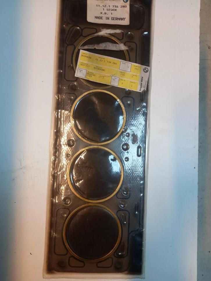 Koppakking NOS uit oude voorraad BMW 2002, Auto-onderdelen, Motor en Toebehoren, BMW, Nieuw, Ophalen of Verzenden