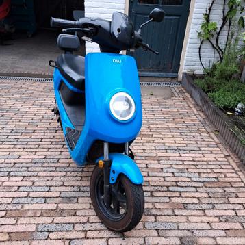 NIU M1 PRO bromscooter  beschikbaar voor biedingen