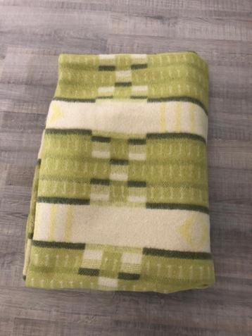 Deken zuiver scheerwol Hatema 2.25x1.83 beschikbaar voor biedingen