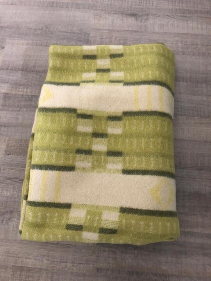 Deken zuiver scheerwol Hatema 2.25x1.83, Huis en Inrichting, Woonaccessoires | Plaids en Woondekens, Gebruikt, Ophalen of Verzenden