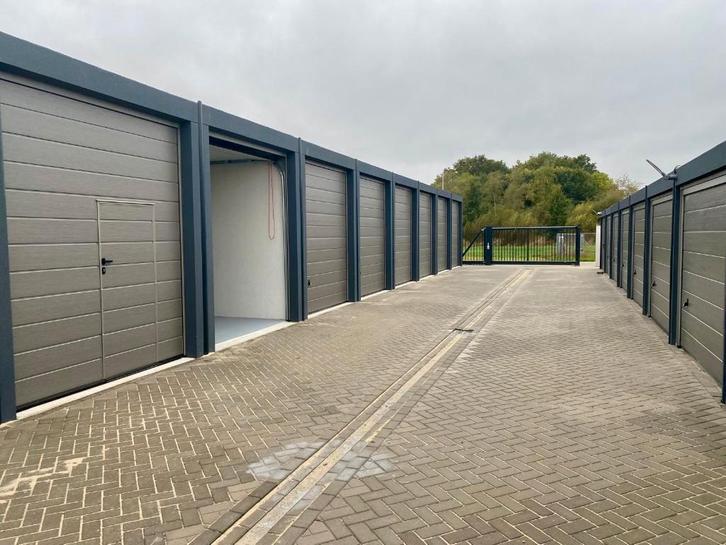 Te huur bedrijfsunit /garagebox (31m2) Enschede, Zakelijke goederen, Bedrijfs Onroerend goed, Bedrijfsruimte, Huur