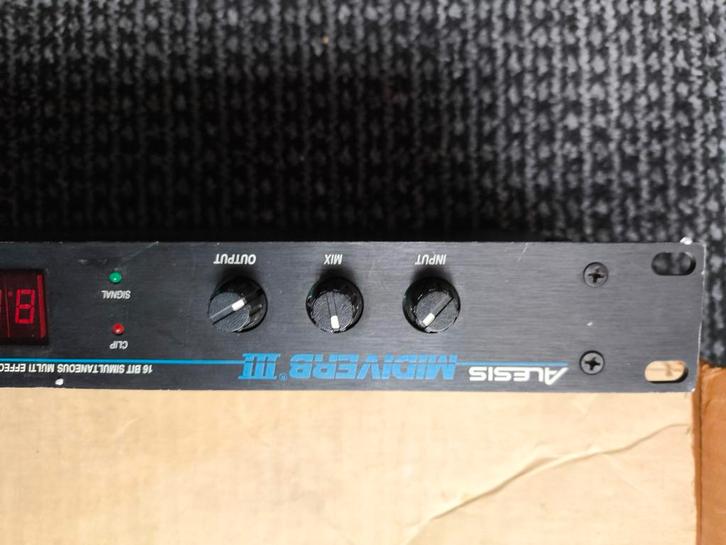 Alesis Midiverb, Muziek en Instrumenten, Effecten, Ophalen of Verzenden