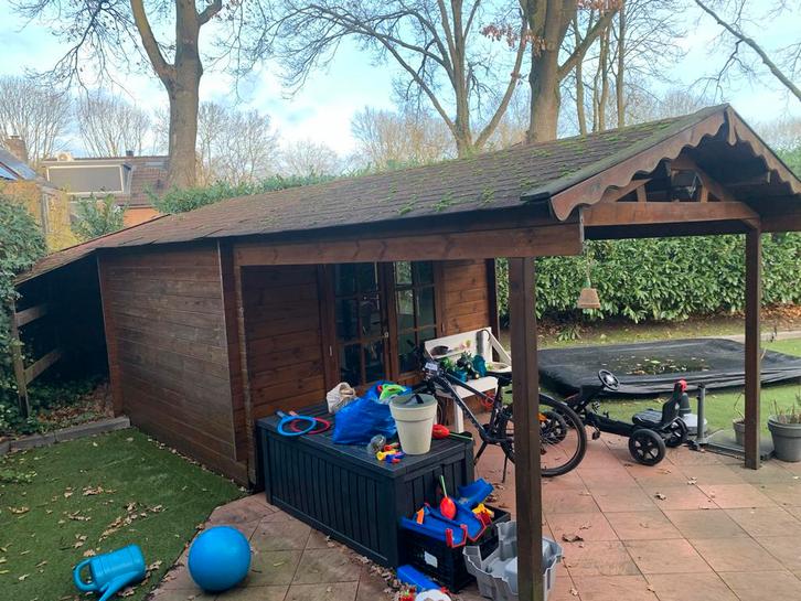 Houten schuur met overkapping - zelf demonteren, Tuin en Terras, Tuinhuizen, Gebruikt, Schuur, Hout, 250 tot 500 cm, 200 tot 400 cm