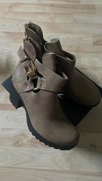 Nieuw bruin halve laarsjes maat 38, Kleding | Dames, Schoenen, Ophalen of Verzenden, Nieuw, Bruin
