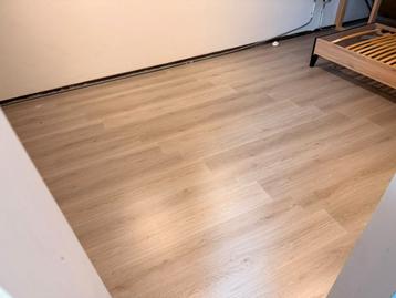 Klik laminaat grijs eiken /White wash beschikbaar voor biedingen