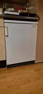 Bosch koelkast, Witgoed en Apparatuur, Koelkasten en IJskasten, 100 tot 150 liter, Ophalen, Zo goed als nieuw, Zonder vriesvak