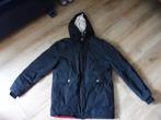 Zwarte winterjas van Pull and Bear, Maat 48/50 (M), Zwart, Ophalen of Verzenden, Zo goed als nieuw