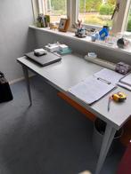 Burotafel met mooi en sterk massief blad, Ophalen, Zo goed als nieuw