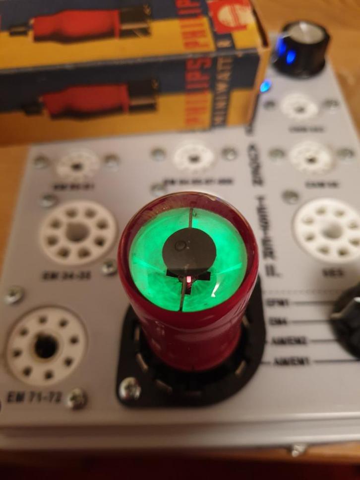 Mullard 1V6 is EM1 radiobuis afstemoog nos getest, Antiek en Kunst, Antiek | Tv's en Audio, Ophalen of Verzenden