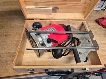 Bovenfrees  beschikbaar voor biedingen