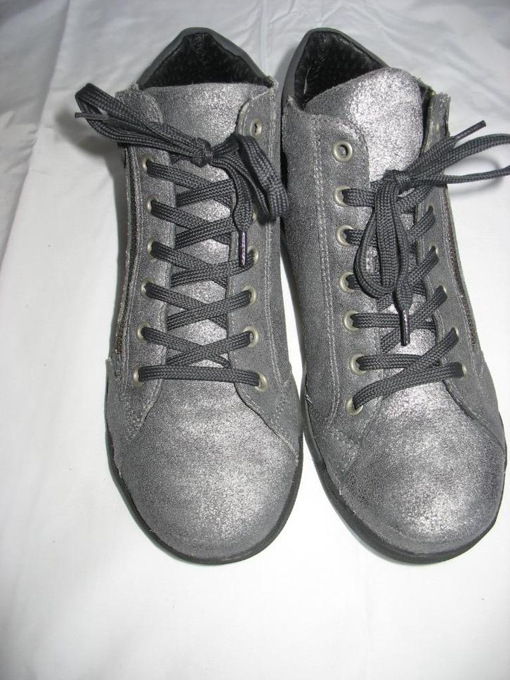 Feyn Leren Sneakers Maat 39 Sprankelend Zilver Grijs, Kleding | Dames, Schoenen, Nieuw, Sneakers of Gympen, Grijs, Ophalen of Verzenden