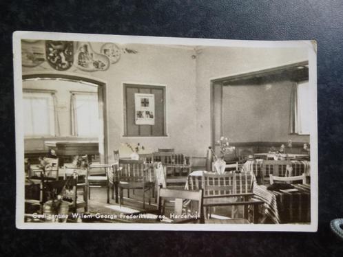HARDERWIJK W.G. Frederikkazerne Cadi kantine 1952, Verzamelen, Ansichtkaarten | Nederland, Gelderland, 1940 tot 1960, Ophalen of Verzenden