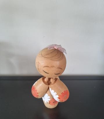 Leuke Hinagiku Kokeshi van (vermoedelijk) Aoki Ryoka 1931- beschikbaar voor biedingen