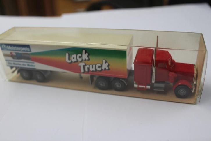 Rode Wiking Peterbilt vrachtwagen met kofferopbouw, Hobby en Vrije tijd, Modelauto's | 1:87, Zo goed als nieuw, Bus of Vrachtwagen